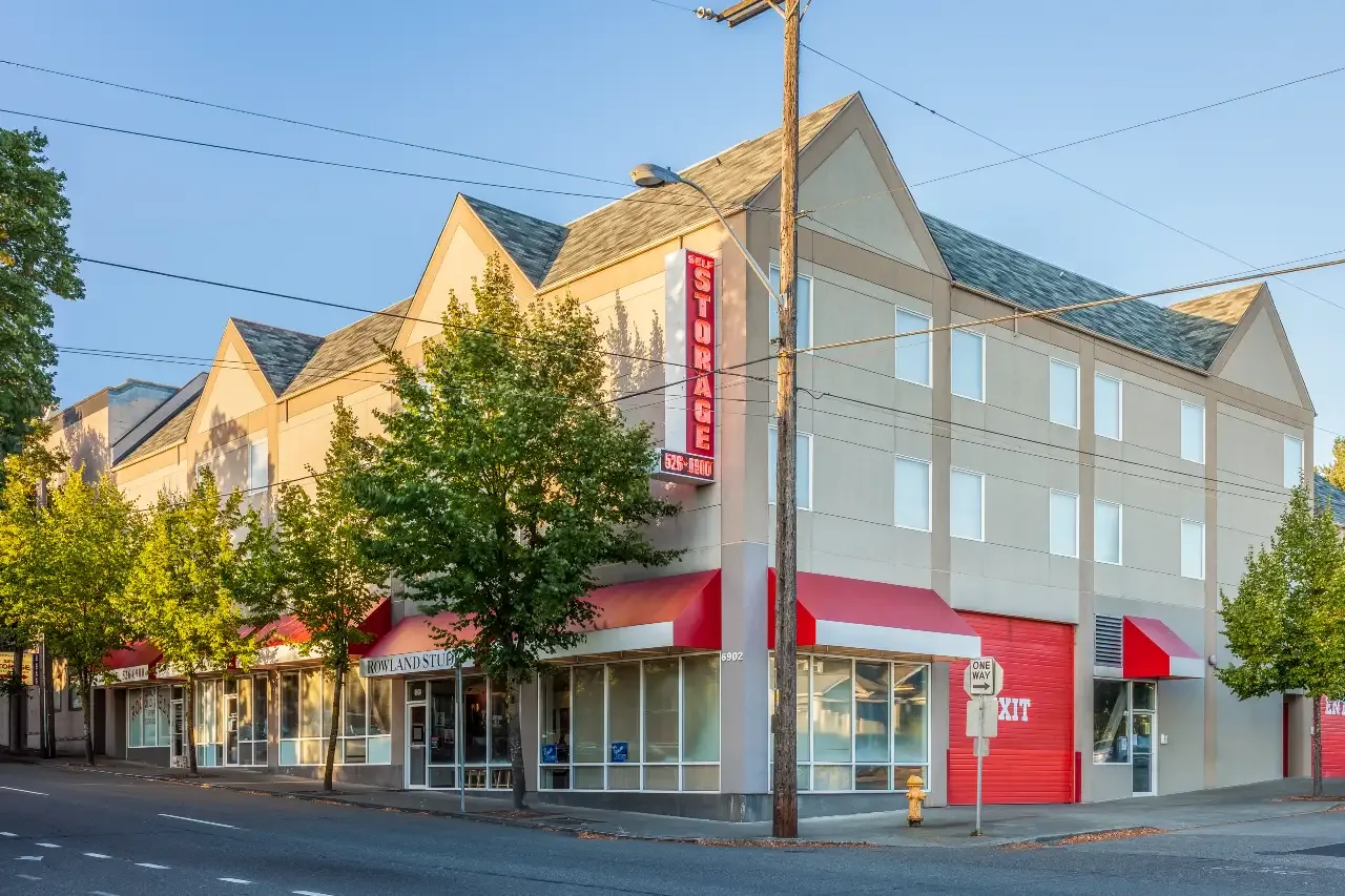 West Coast Self-Storage Roosevelt